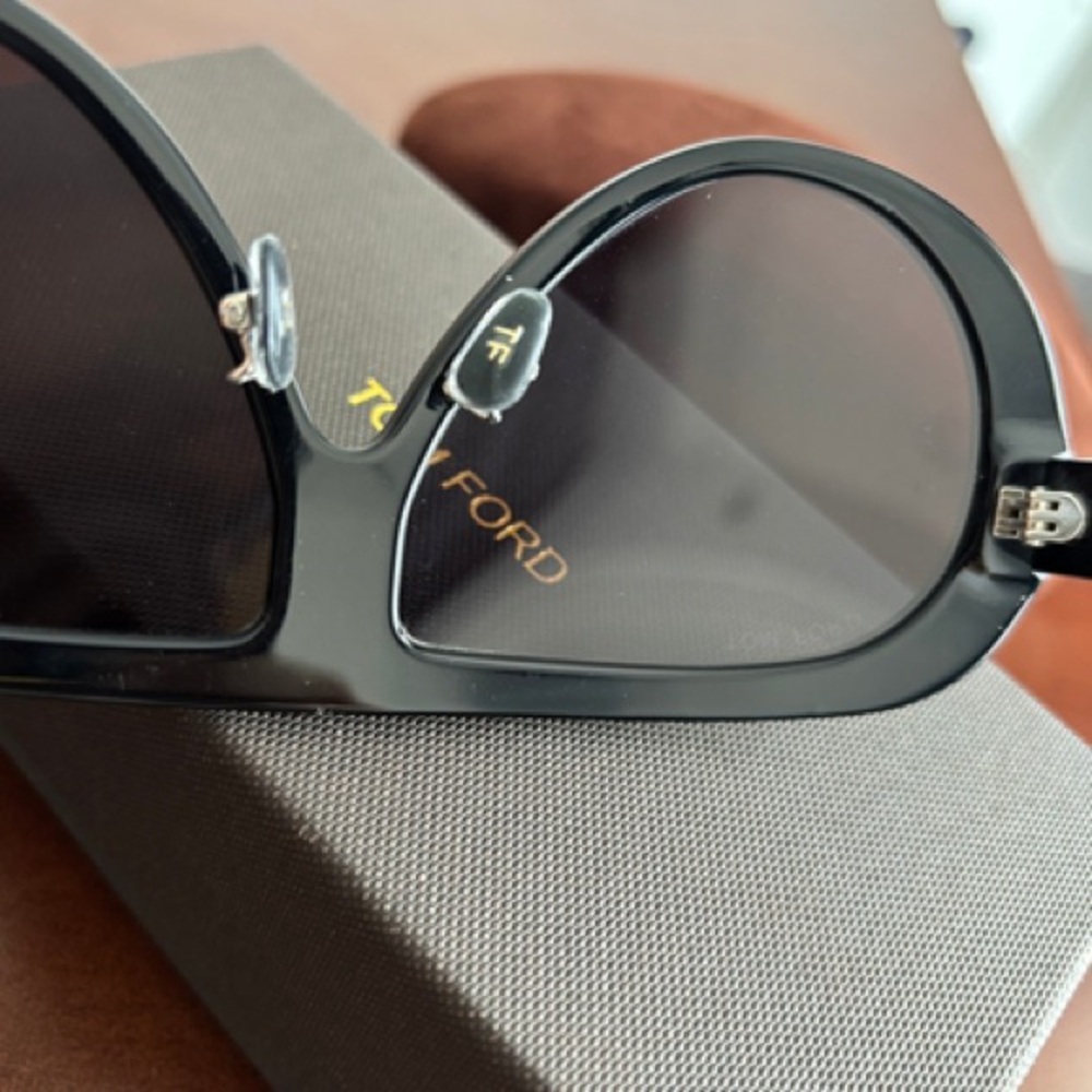 TOM FORD black sunglasses - Picture 4 of 10